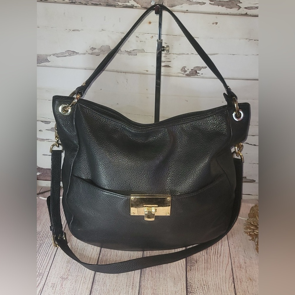 Michael Kors Bedford Large Black Pebbled Leather Shoulder Bag Gold Chain Hobo
